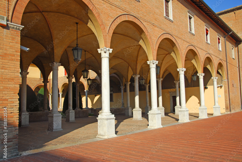 Forli San Mercuriale portico