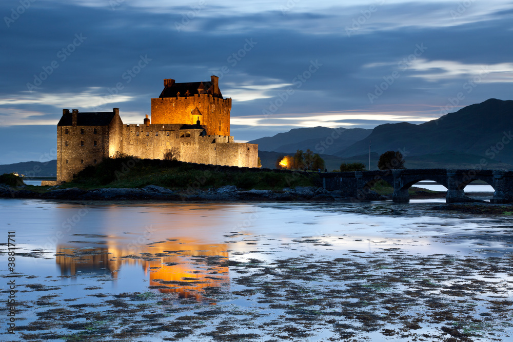 Eilan Donan Castle at twilight, Scotland