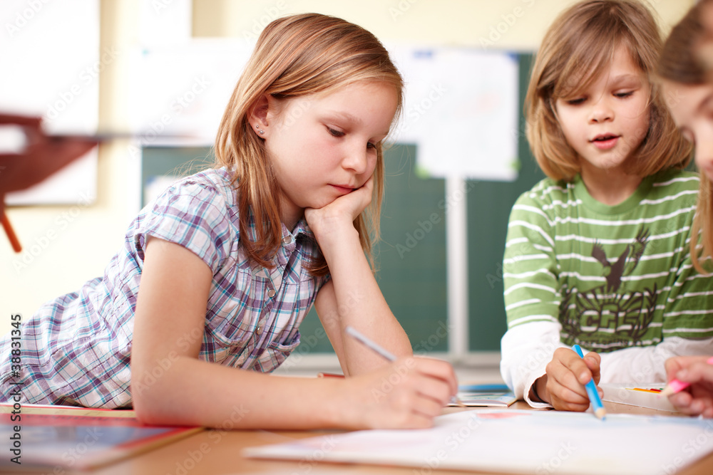 Mädchen in der Grundschule Mädchen in der Grundschule