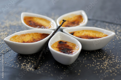 Fotografie crème brûlée en étoile 4