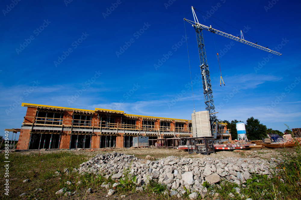 Construction of block of flats with a crane