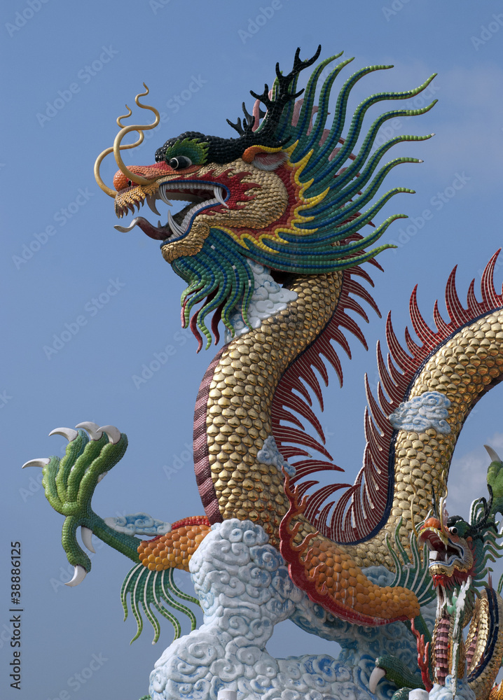 Chinese style dragon statue