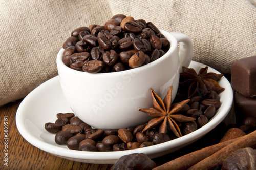 coffee grains and spices