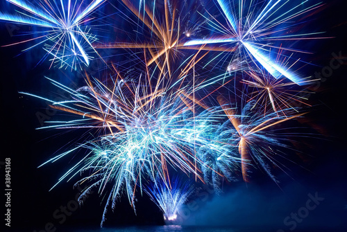 Colorful fireworks © Pavlo Vakhrushev