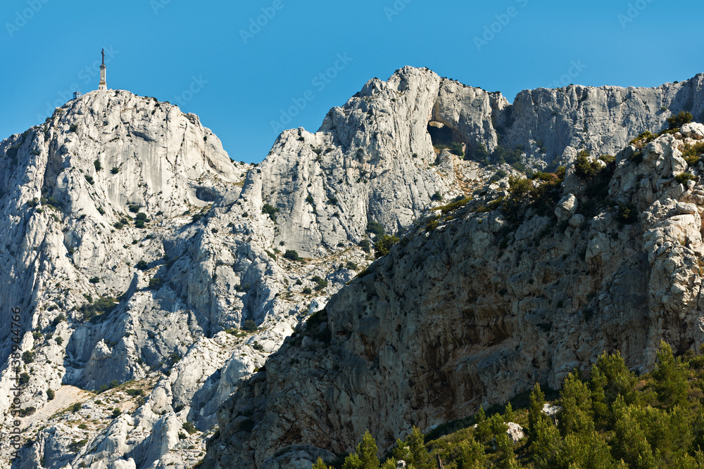 Obraz premium Saint Victoire mountain near Aix en Provence
