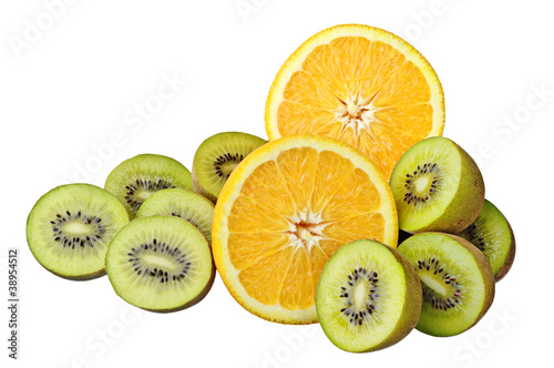 Orange and kiwi slices