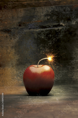 Explosive Apple