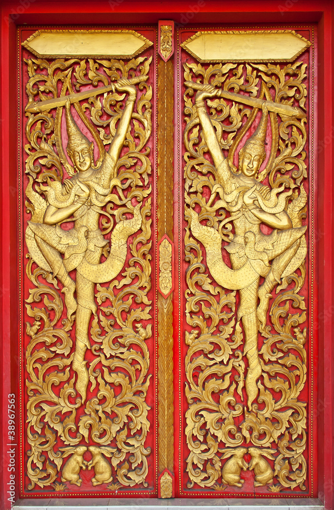 The Thai line of Thai temple doors in Thailand The Thai line of Thai temple doors in Thailand