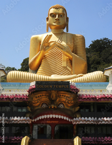 Goldem Temple in Bandulla