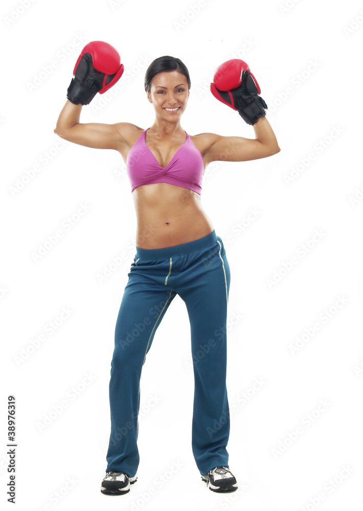 Mujer latina boxeadora en forma. Mujer latina boxeadora en forma.