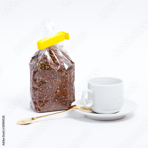 pack of tea with the white cup