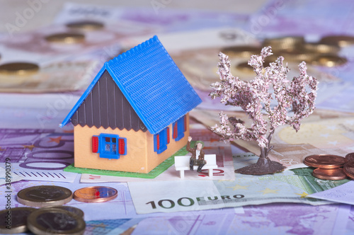 euro, geld, wirtschaft, bargeld mit figuren