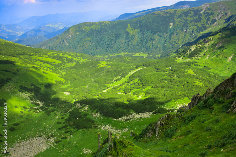 Obraz premium Beautiful mountains landscape