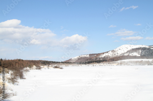 霧ヶ峰高原の冬景色 © F_studio