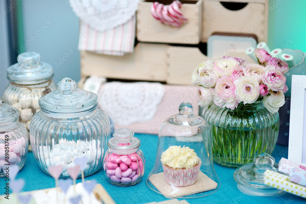Fancy blue and pink table set Fancy blue and pink table set