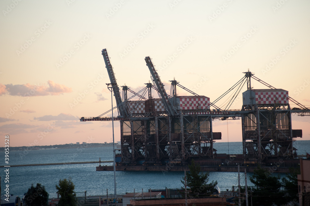 port structures