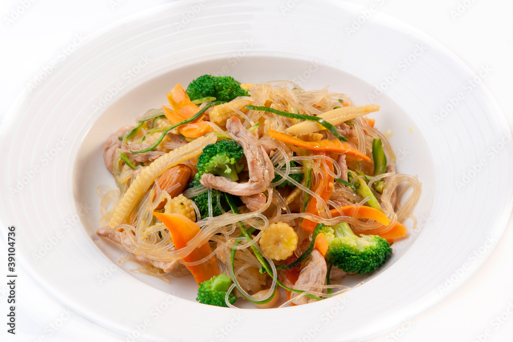 Noodles with Beef and Mixed Vegetables Noodles with Beef and Mixed Vegetables