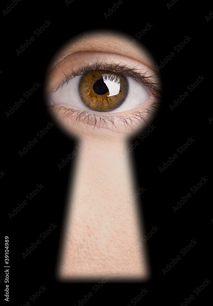 Fototapeta premium Peeking Through the Keyhole