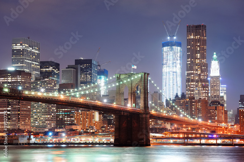 Fototapeta Naklejka Na Ścianę i Meble -  New York City Brooklyn Bridge