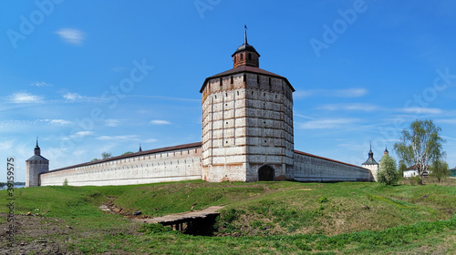 Walls and towers of the Kirillo-Belozersky monastery photo