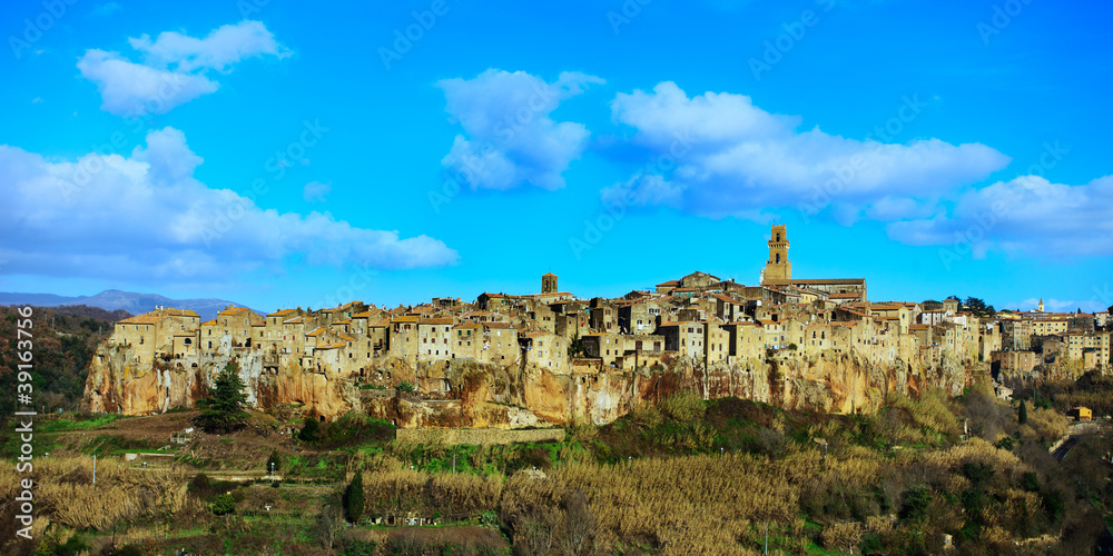 Tuscan medieval village: Pitigliano