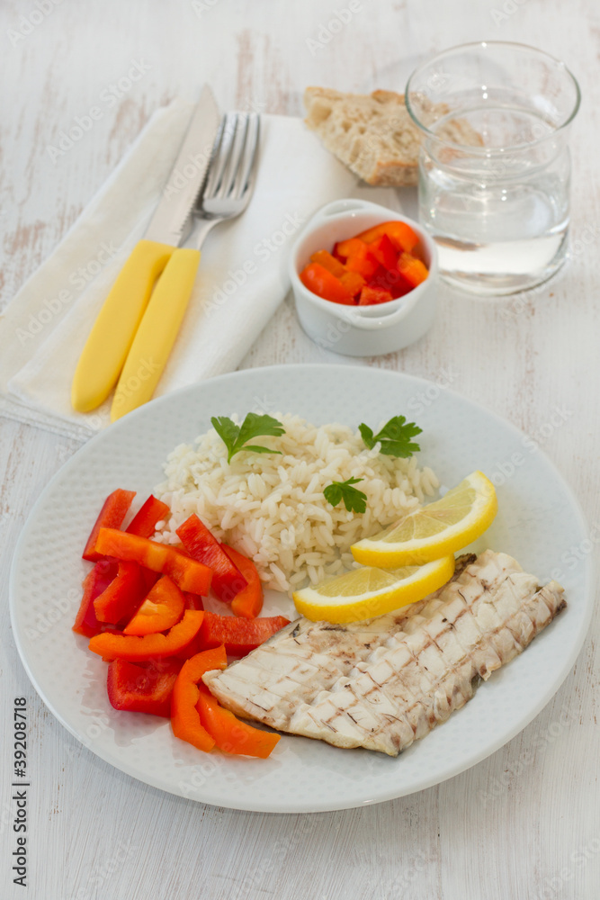 fish with boiled rice