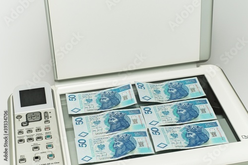 Obraz na płótnie Banknoty na drukarce