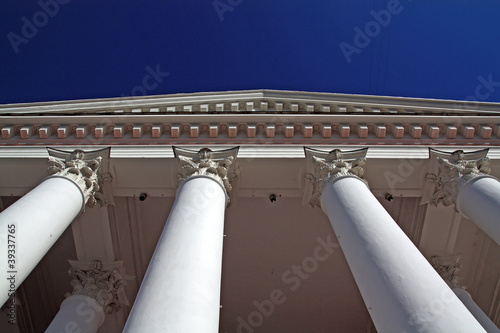 white pillars old-time building