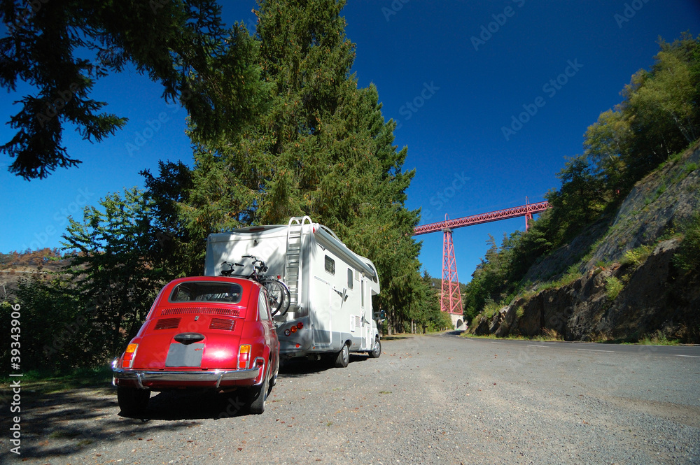 Cinquecento  in-tow behind camper