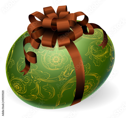 Chic Easter Egg With golden...