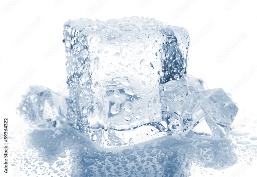 Obraz premium Ice cubes with water drops