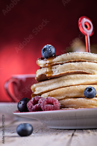 pancakes with raspberries photo