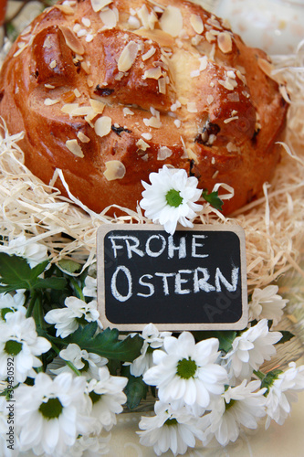 Frohe Ostern/Osterbrot photo