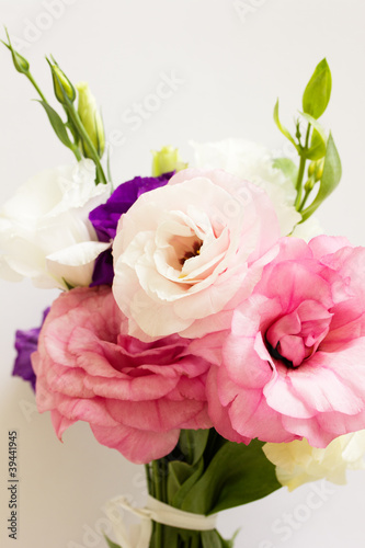 Fototapeta Naklejka Na Ścianę i Meble -  bouquet of eustoma flowers