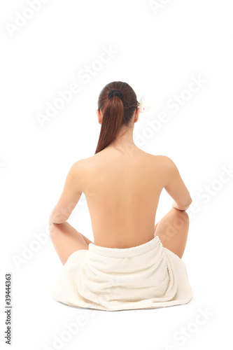 picture of beautiful lady with wite towels on white sand