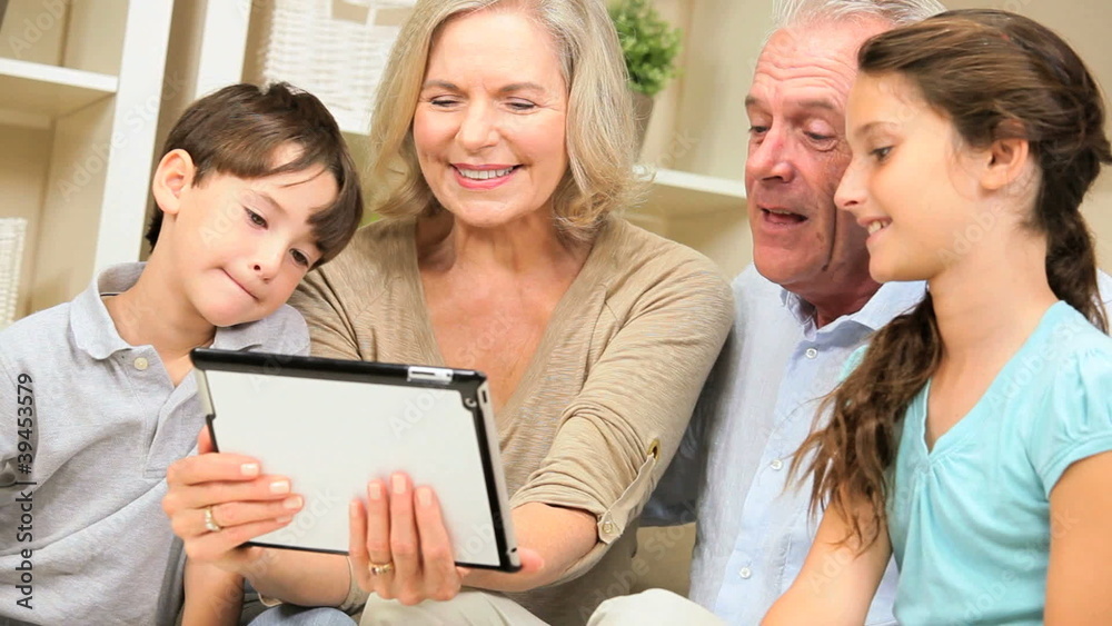Family Generations Using Wireless Tablet Technology Family Generations Using Wireless Tablet Technology