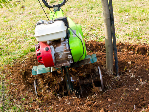 cultivator photo