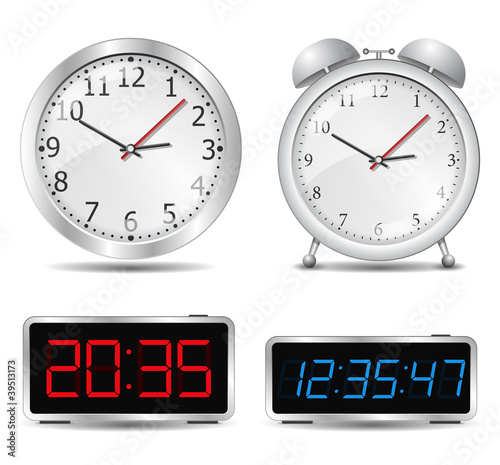 Set of different clocks