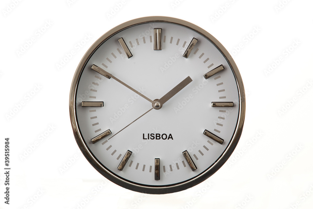 Clock set to Lisbon time Clock set to Lisbon time