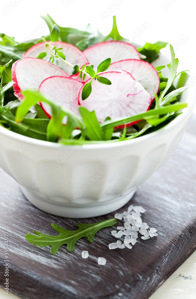 Salat mit Radieschen Salat mit Radieschen