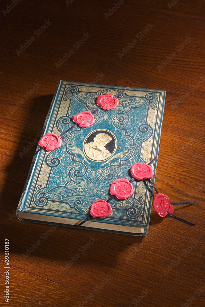 Buch Mit Sieben Siegeln Stock-Foto | Adobe Stock