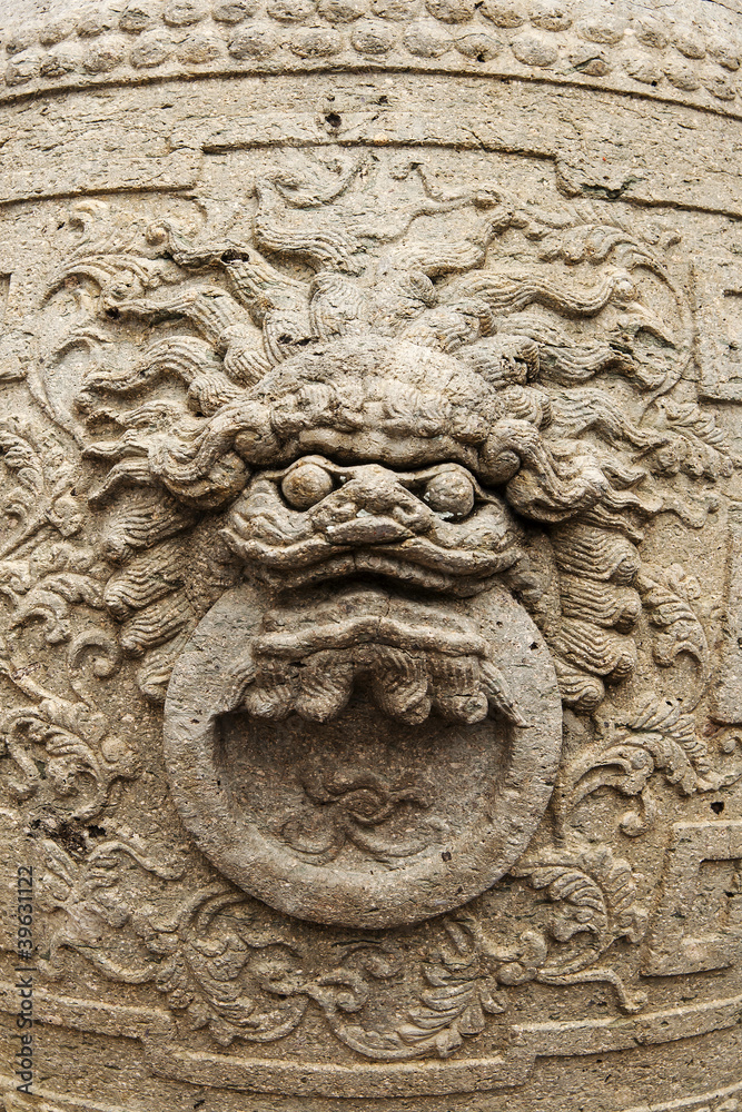 Close linon face stone Close linon face stone