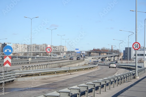 road split with different speed limits