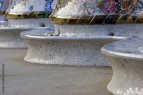 GUELL-01