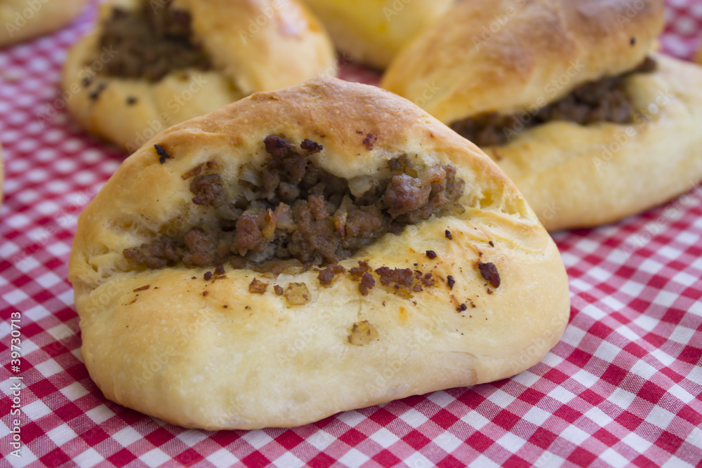 pastry with minced meat