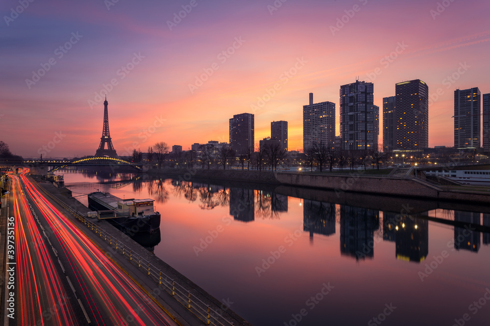 Paris sunrise / Paris lever de soleil
