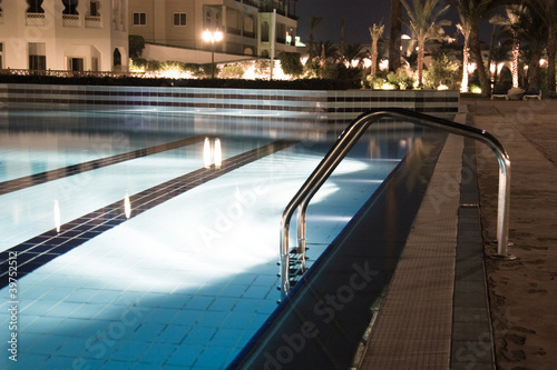 Pool near the 5-star hotel © PASTA DESIGN