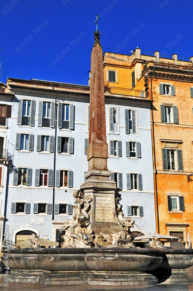 Fontana e piazza della Rotonda, Roma