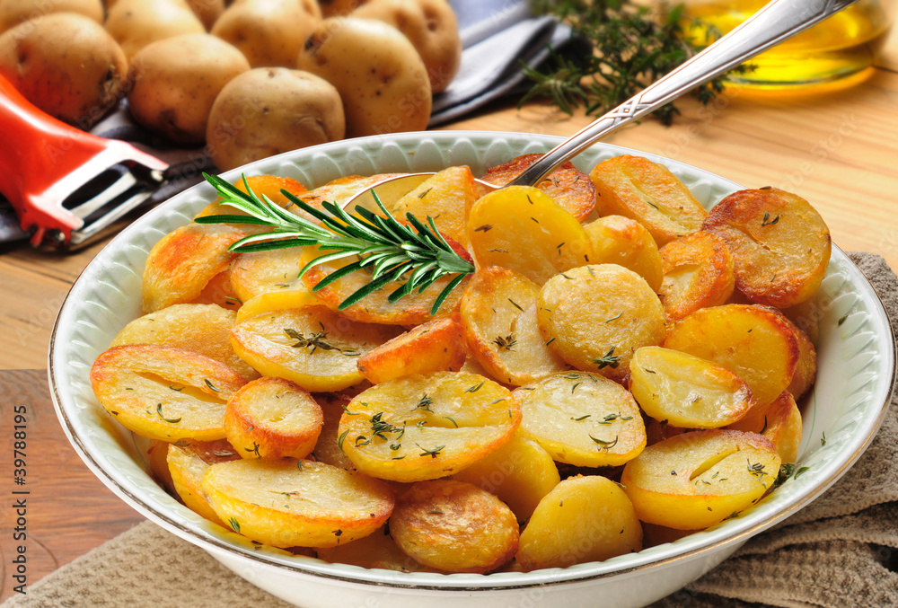 Roast potatoes with fresh herbs Roast potatoes with fresh herbs