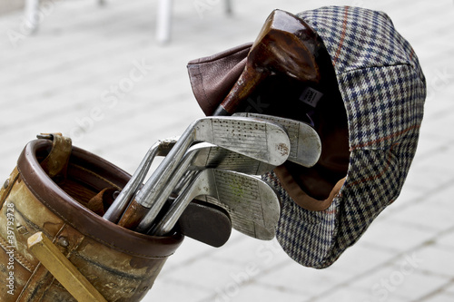 Hickory Golfbag with Cap photo